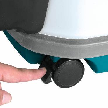 Makita_XCV22PTU_Feature_Shot(casters).png